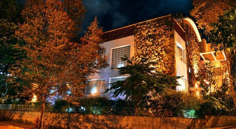 Casa Gaitan Cortes Hotel ボゴタ エクステリア 写真